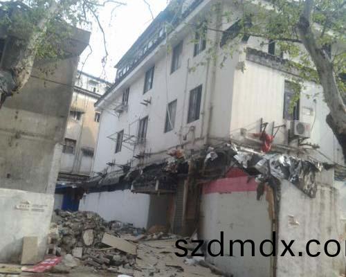 拆(chai)遷(qian)工程