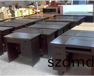 傢(jia)具(ju)迴(hui)收(shou)